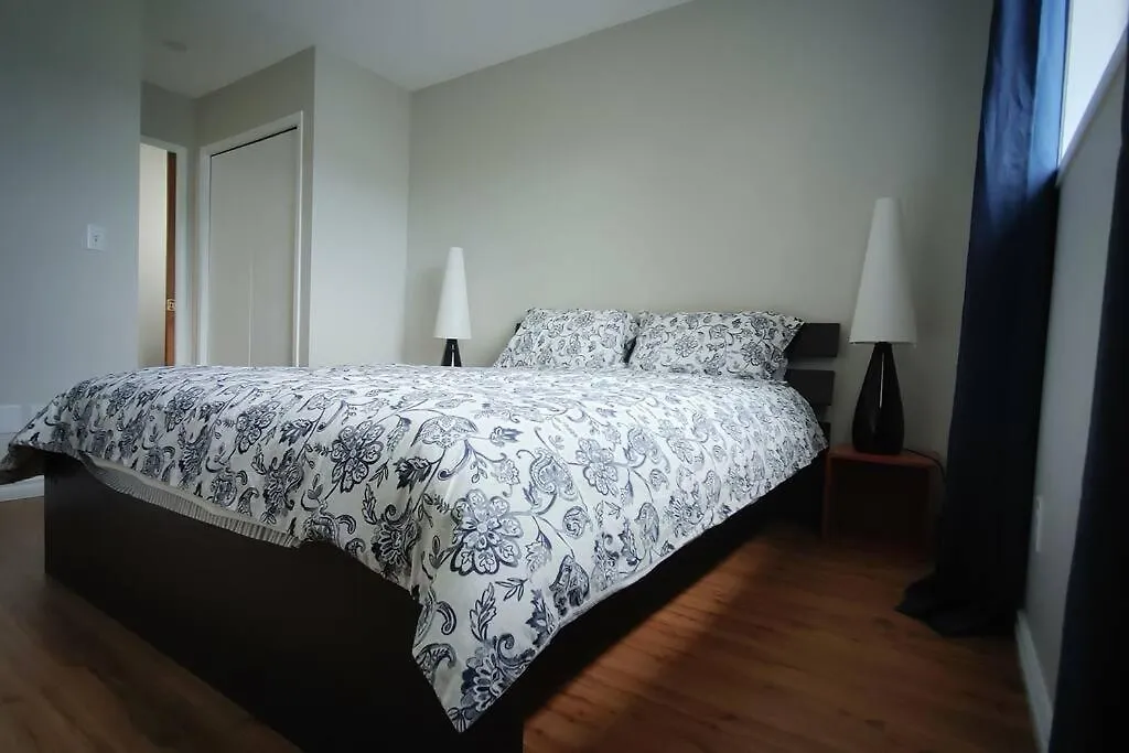Beautiful 3-Bedroom Main Floor Home Calgary 0*,  Canada